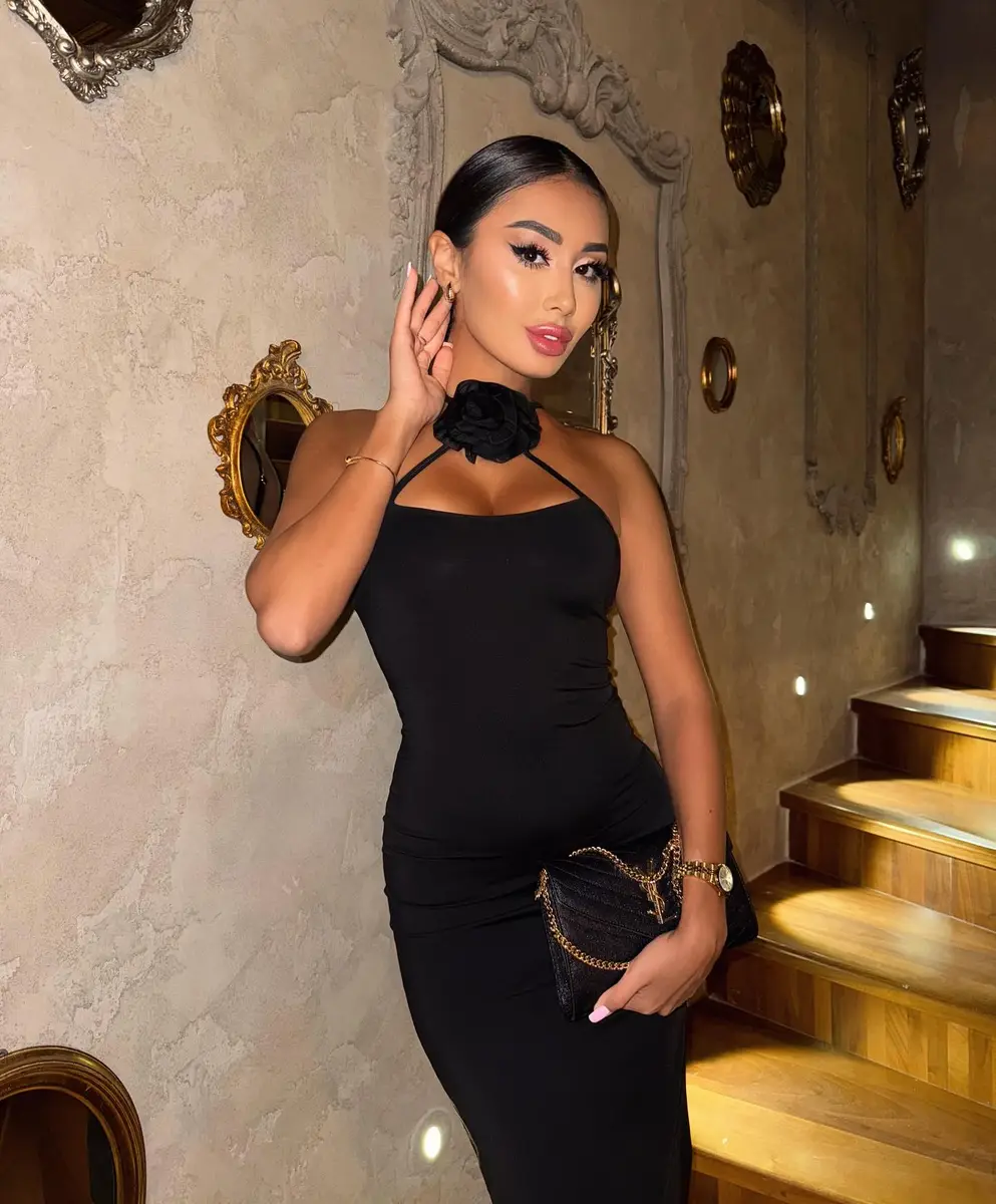 Мадина эскорт в городе Алматы